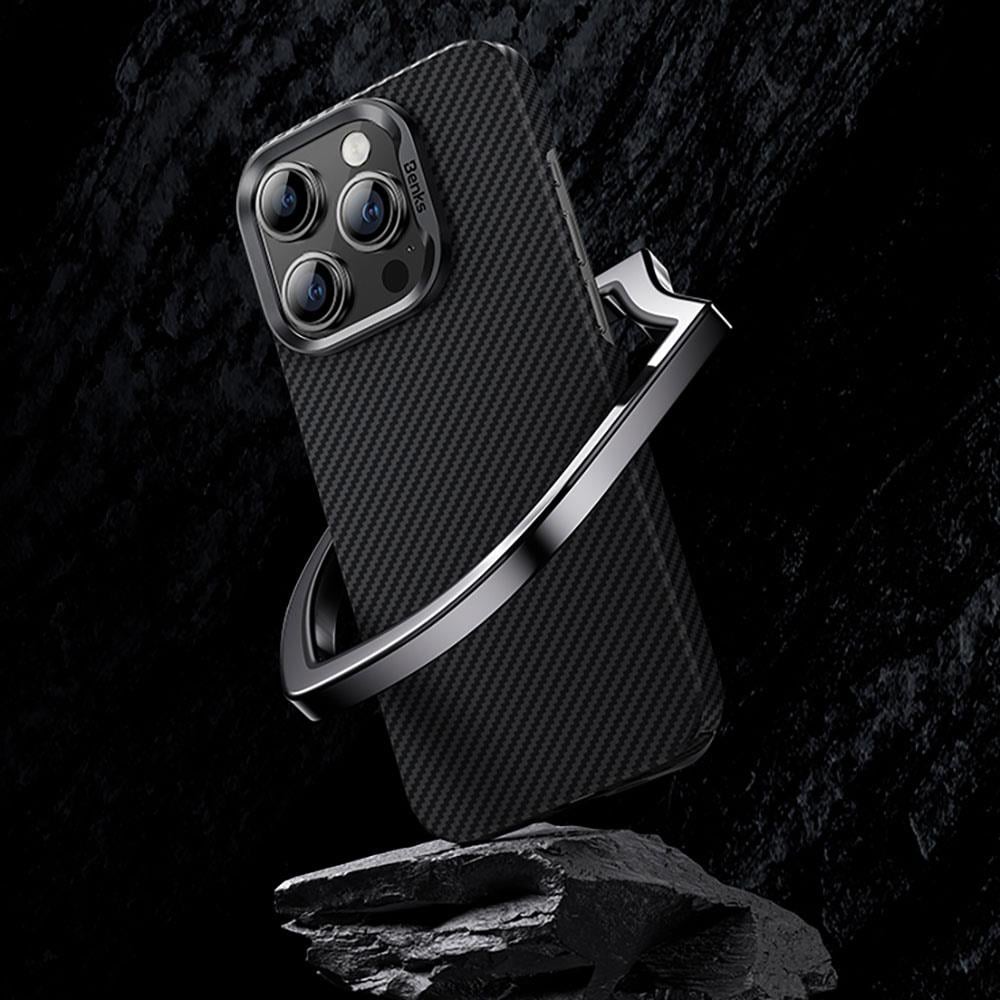 Apple iPhone 15 Plus Kılıf M-safe Özellikli Karbon Fiber Benks Essential ArmorAir 600D Kevlar Kapak