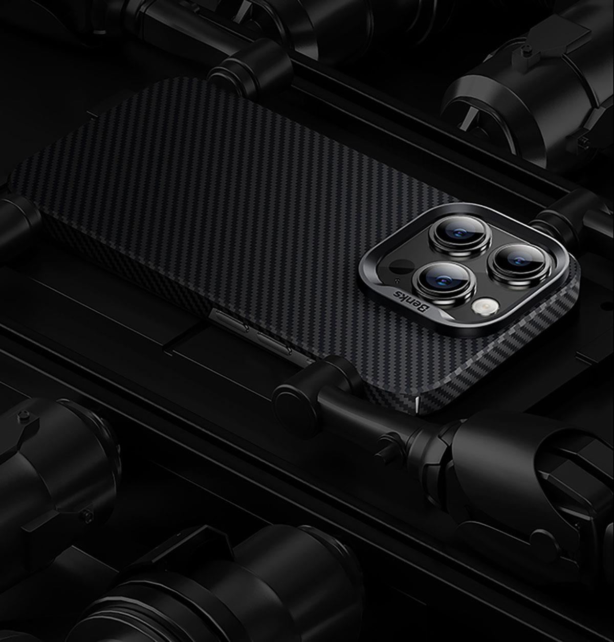 Apple iPhone 15 Pro Kılıf M-safe Özellikli Karbon Fiber Benks Essential ArmorAir 600D Kevlar Kapak
