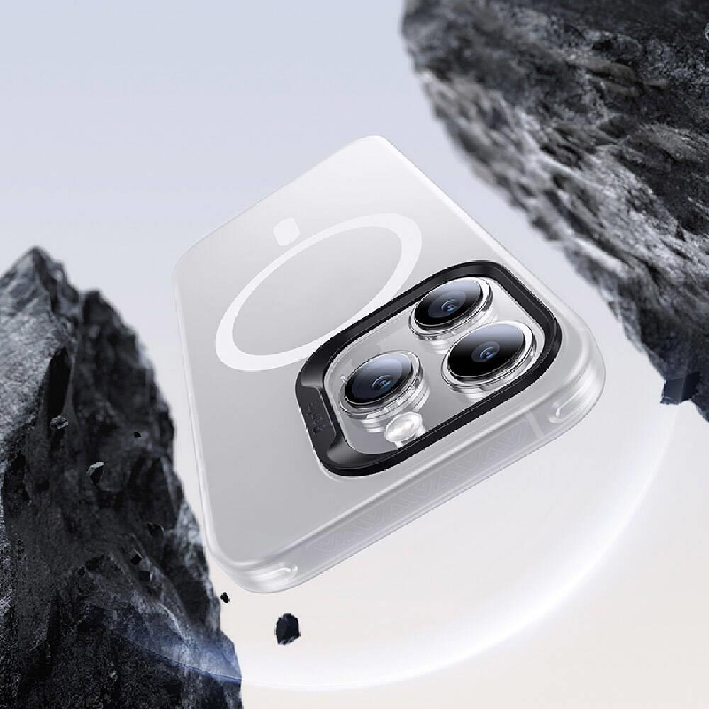 Apple iPhone 15 Pro Kılıf M-safe Şarj Özellikli Benks Lucid Armor Kapak