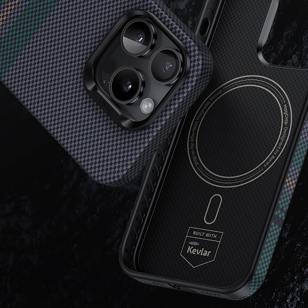 Apple iPhone 15 Pro Kılıf M-safe Şarj Özellikli Karbon Fiber Tasarımlı Benks Aurora ArmorPro Kevlar Kapak