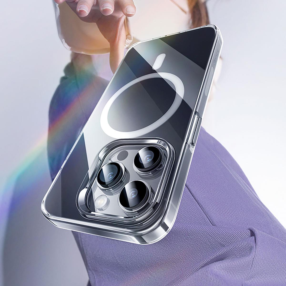 Apple iPhone 15 Pro Max Kılıf M-safe Şarj Özellikli Benks ​​​​​​Crystal Serisi Şeffaf Kapak