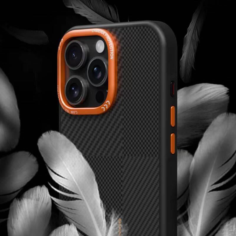 Apple iPhone 15 Pro Max Kılıf M-safe Şarj Özellikli Karbon Fiber Görünümlü Zore Kamp Kapak