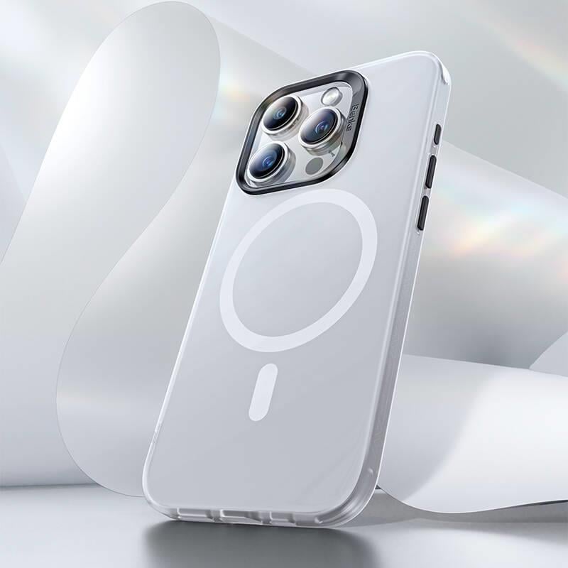 Apple iPhone 15 Pro Max Kılıf M-safe Şarj Özellikli Benks Lucid Armor Kapak