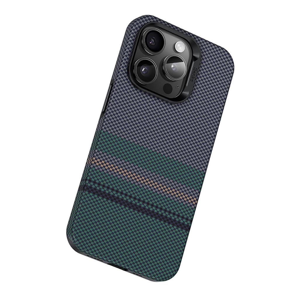 Apple iPhone 15 Pro Max Kılıf M-safe Şarj Özellikli Karbon Fiber Tasarımlı Benks Aurora ArmorPro Kevlar Kapak