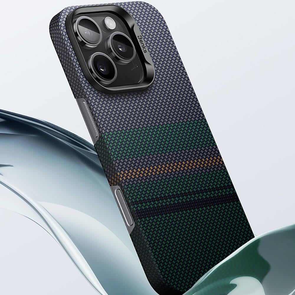 Apple iPhone 16 Kılıf M-safe Şarj Özellikli Karbon Fiber Tasarımlı Benks Aurora ArmorAir Kevlar Kapak