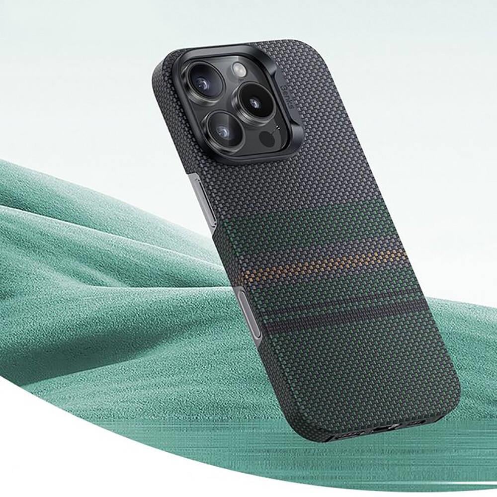 Apple iPhone 16 Kılıf M-safe Şarj Özellikli Karbon Fiber Tasarımlı Benks Aurora ArmorAir Kevlar Kapak