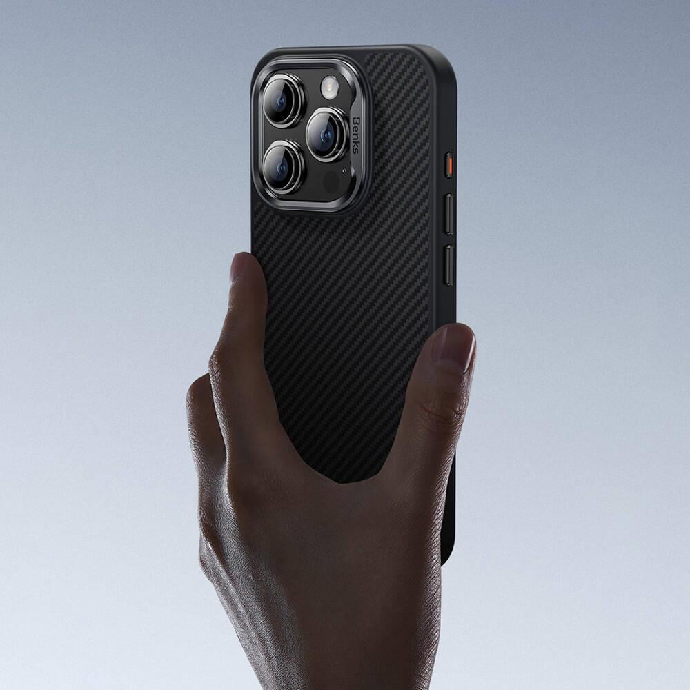 Apple iPhone 16 Plus Kılıf Karbon Fiber M-safe Şarj Özellikli Benks Hybrid ArmorPro 600D Kevlar Kapak