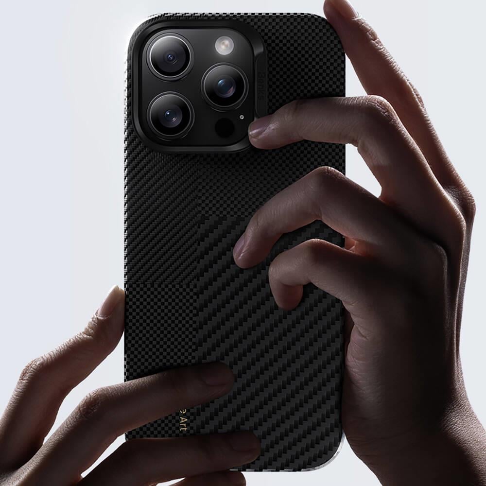 Apple iPhone 16 Pro Kılıf M-safe Şarj Özellikli Karbon Fiber Benks Montage ArmorAir Kevlar Kapak