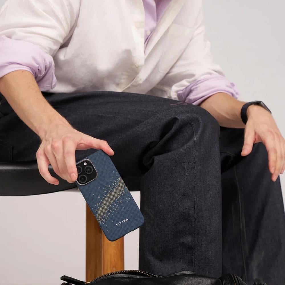 Apple iPhone 16 Pro Max Kılıf M-safe Şarj Özellikli Lumintex Teknolojili Fosforlu Özellikli Aramid Fiber Pitaka Tactile Woven Starpeak Serisi Milky Way Galaxy Kapak