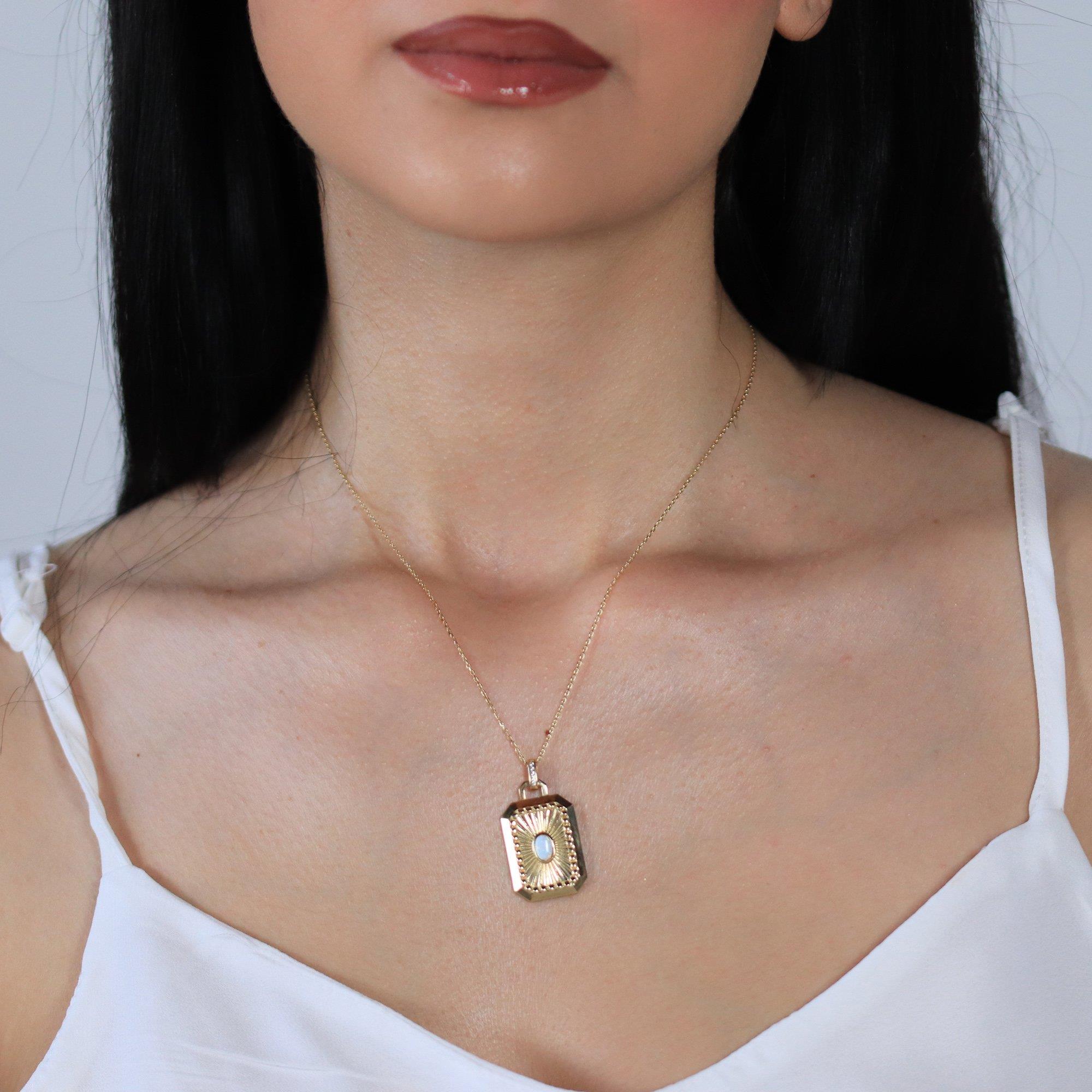 opal-madalyon-kolye-99-fd3.jpg