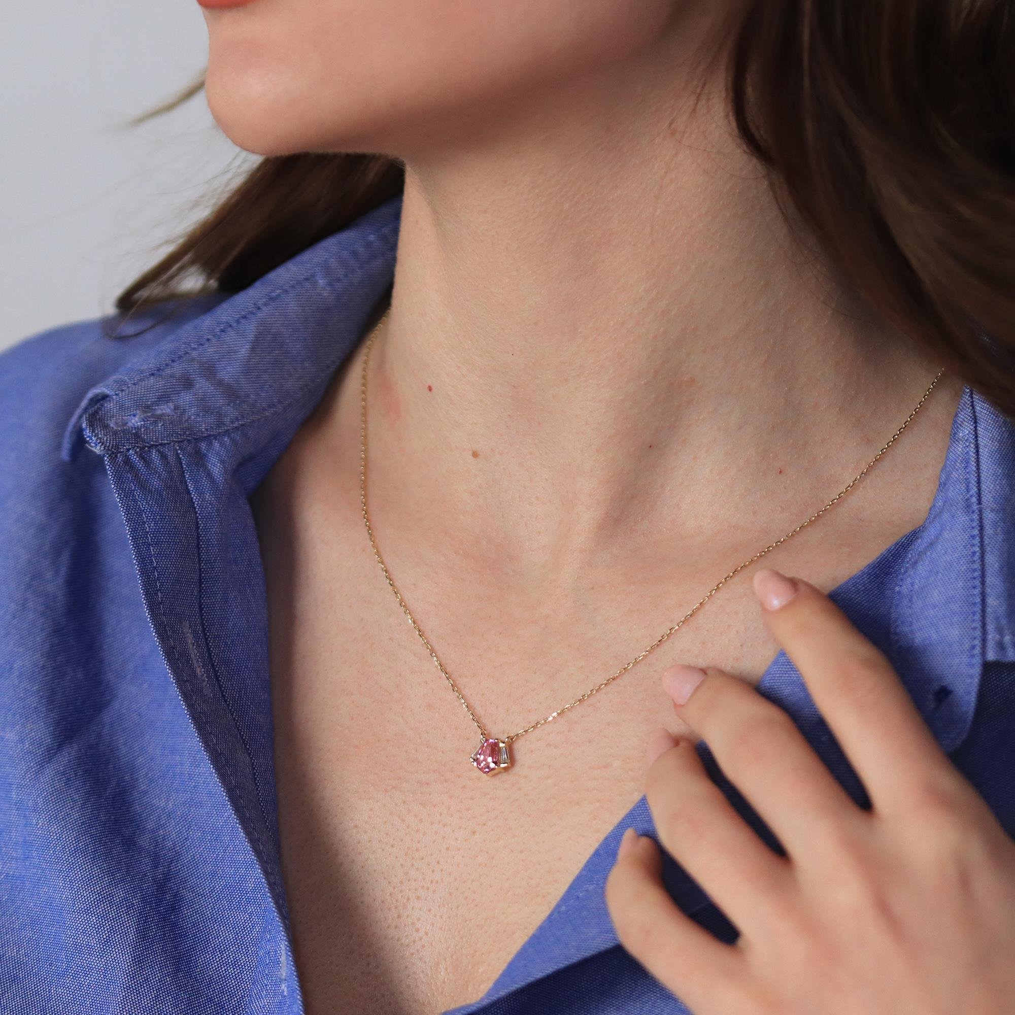 pembe-tasli-kolye-7f64ec.jpg