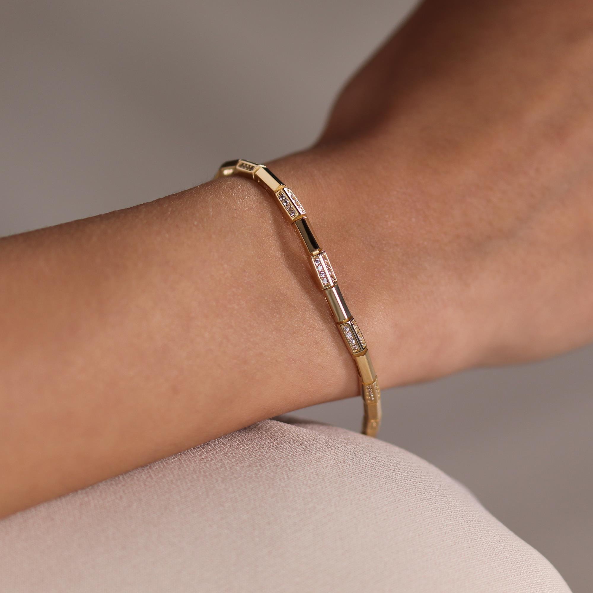 perla-bileklik-cad35d.jpg