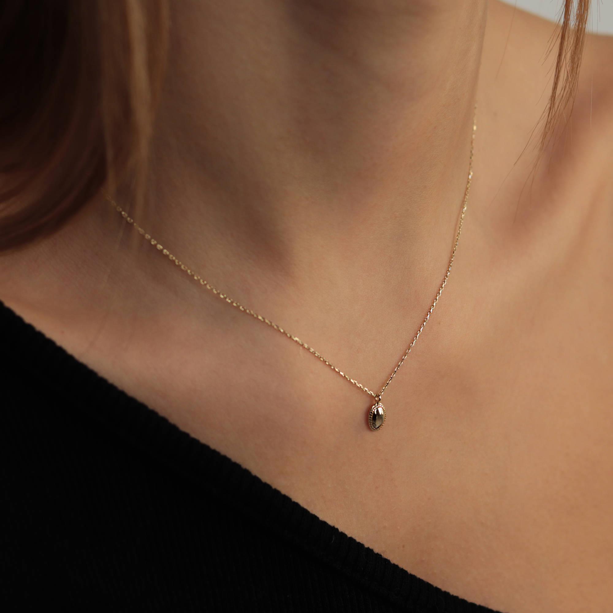 sade-oval-kolye-20c04b.jpg