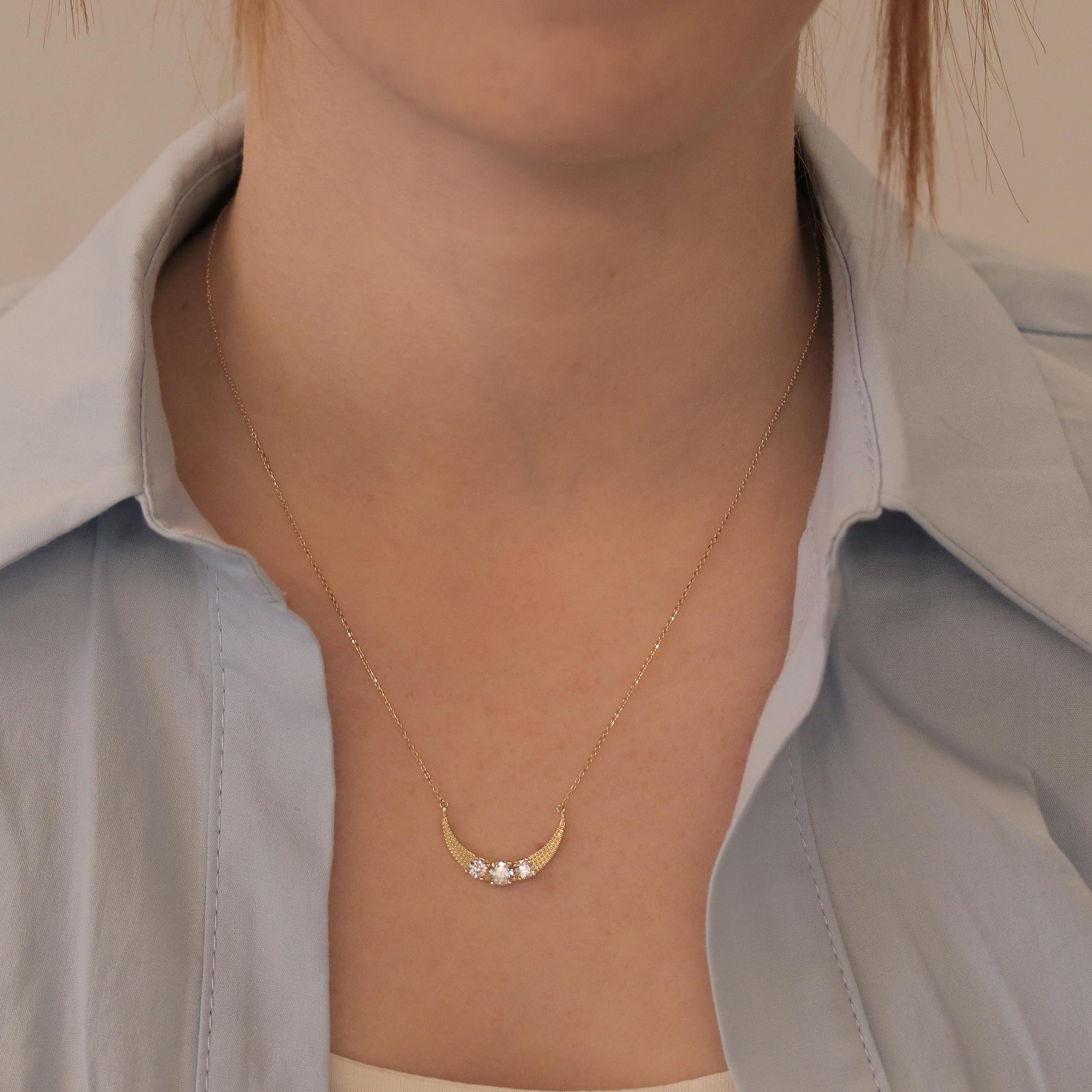 tasli-hilal-kolye--4fa2-.jpg