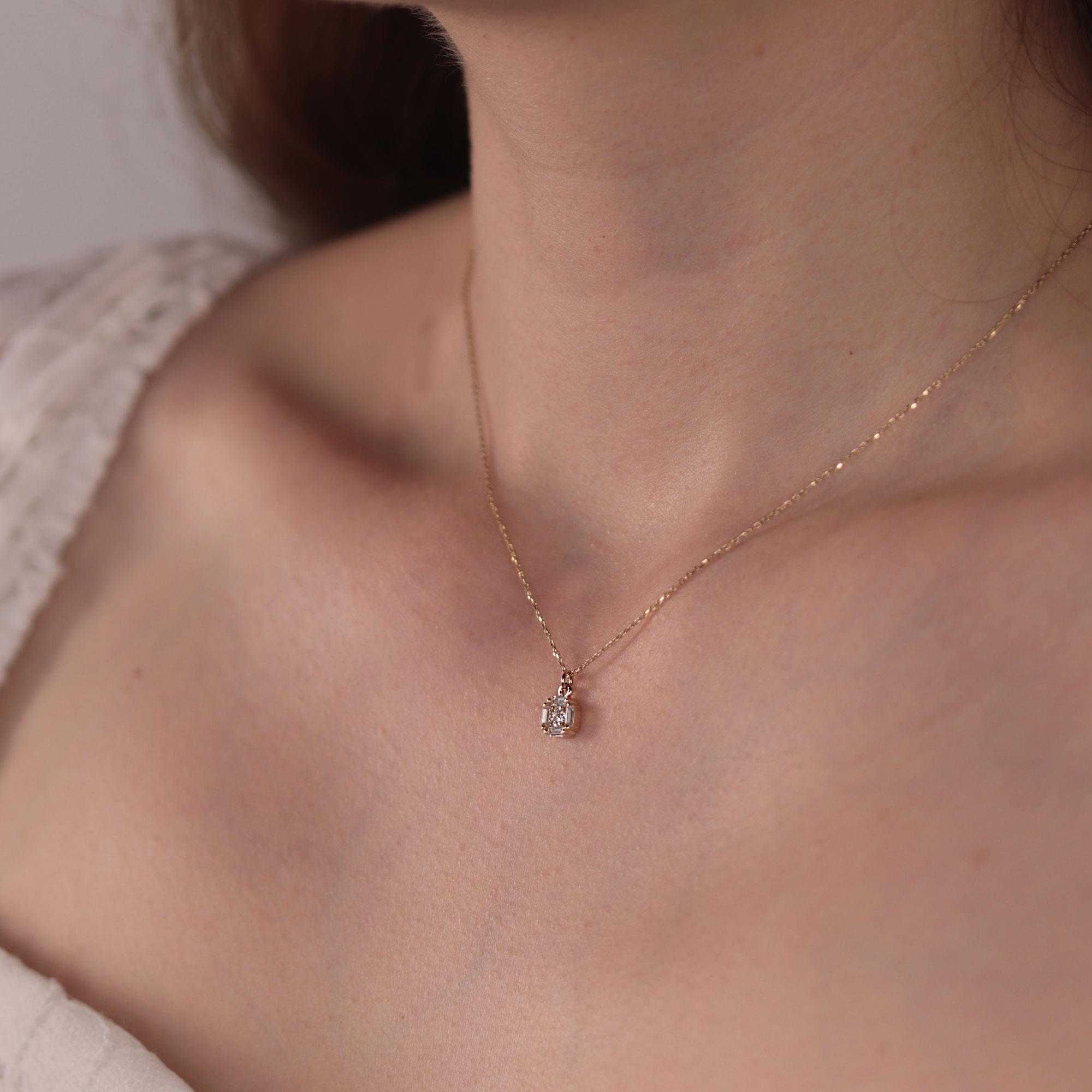 tasli-minimal-kolye-c8bcf9.jpg