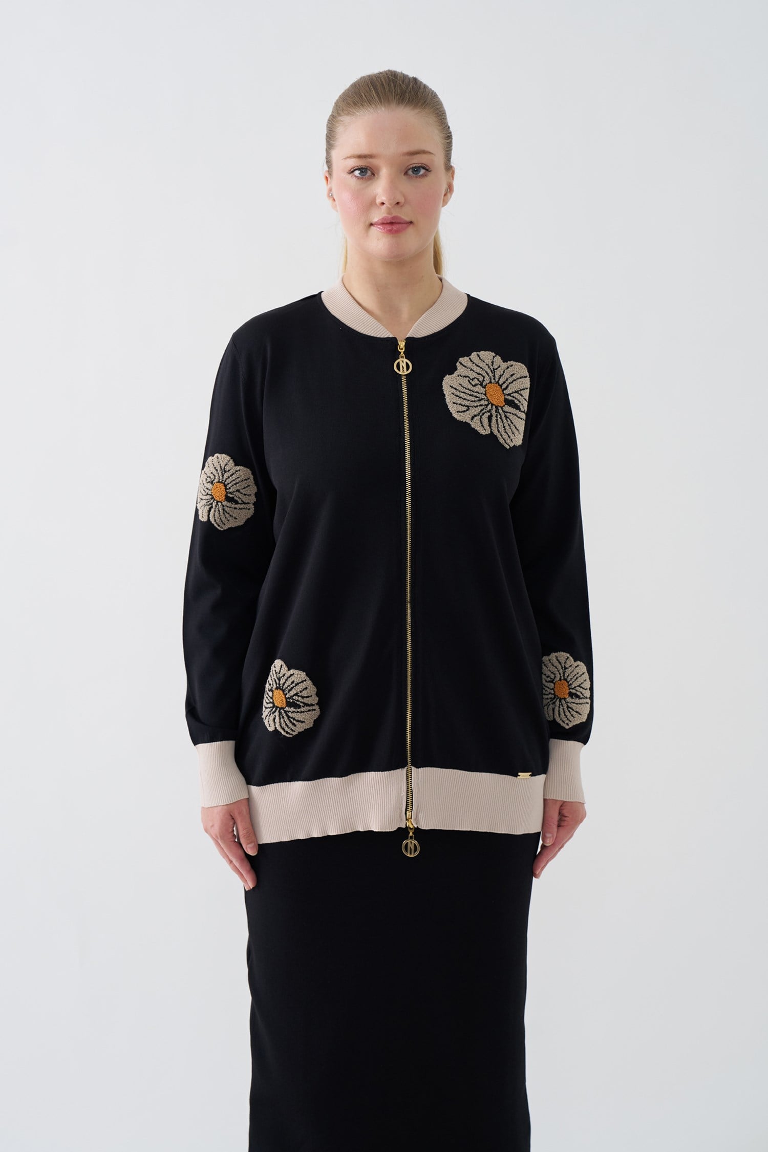 3146 ÇİÇEK NAKIŞLI HIRKA