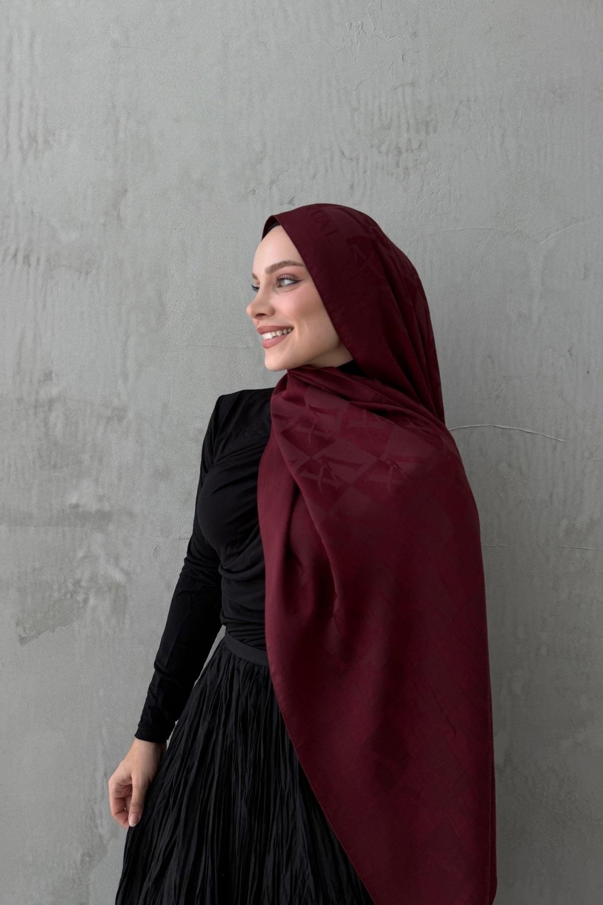 Bordo Naila Vua Şal