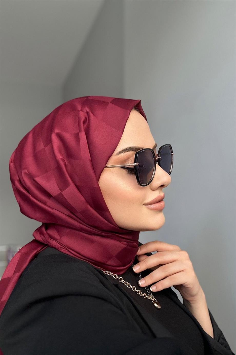 Dama sal jakar bordo