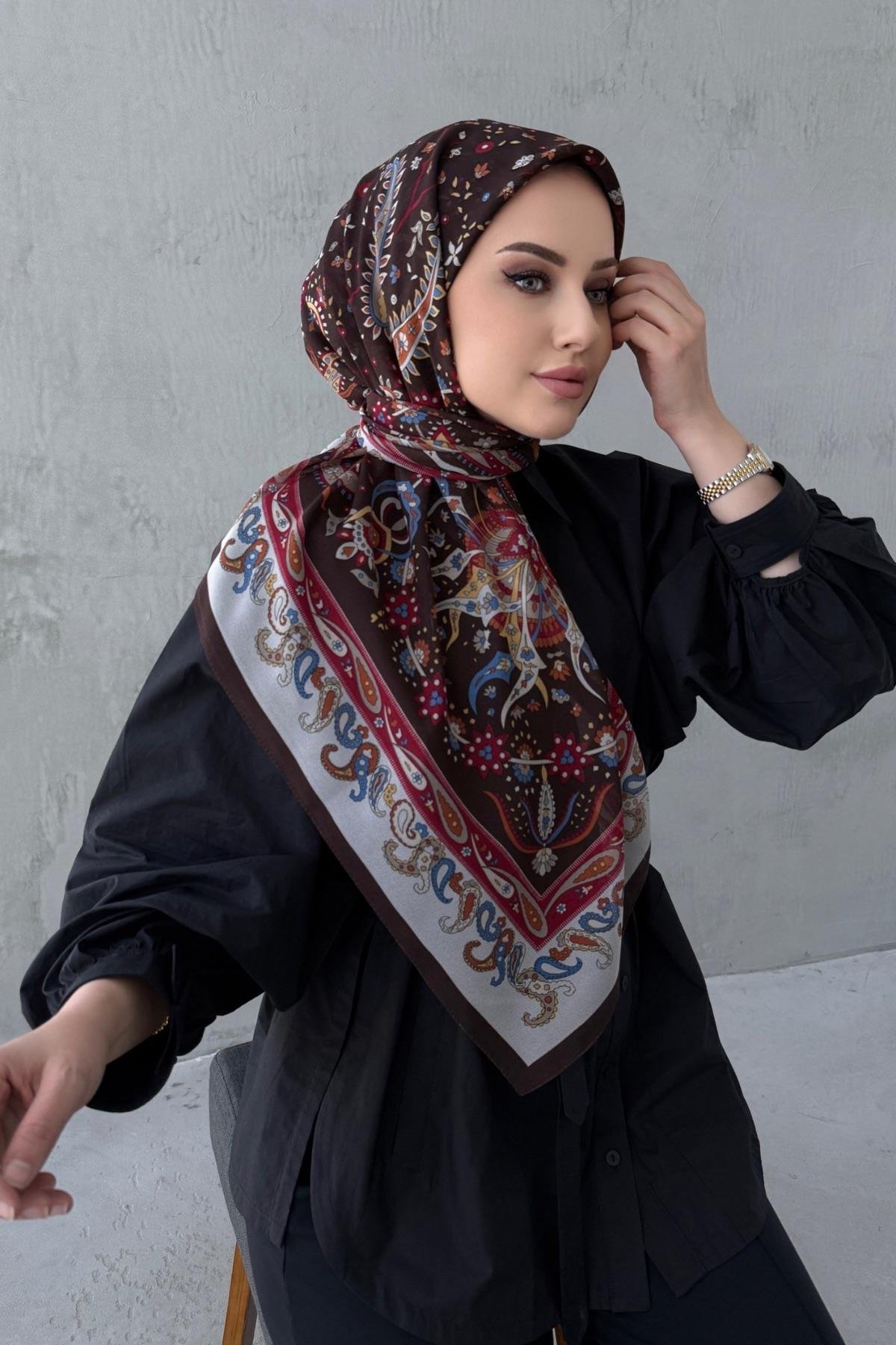 Kahverengi Bahar Kumlu İpek ŞalEşarp