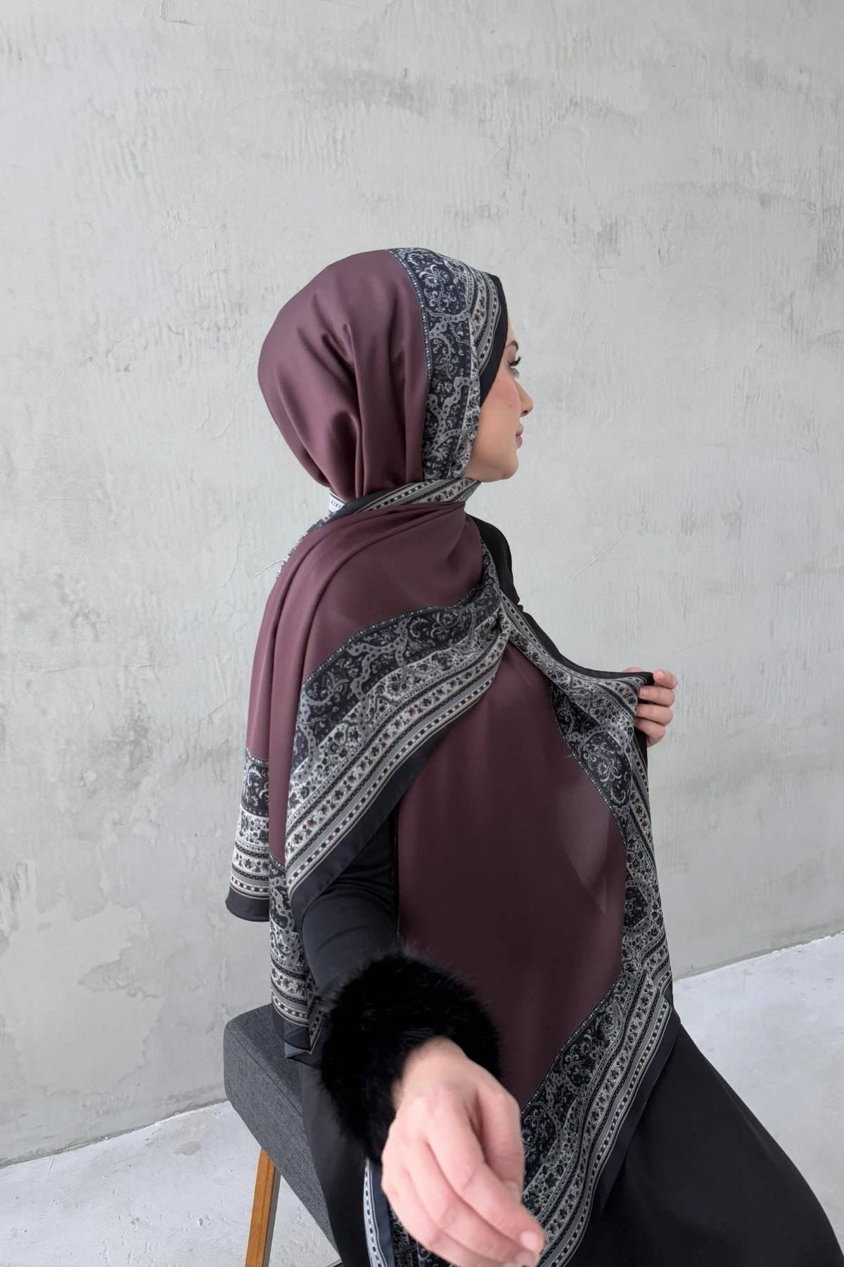 Kahverengi Bohem Kumlu İpek Şal 