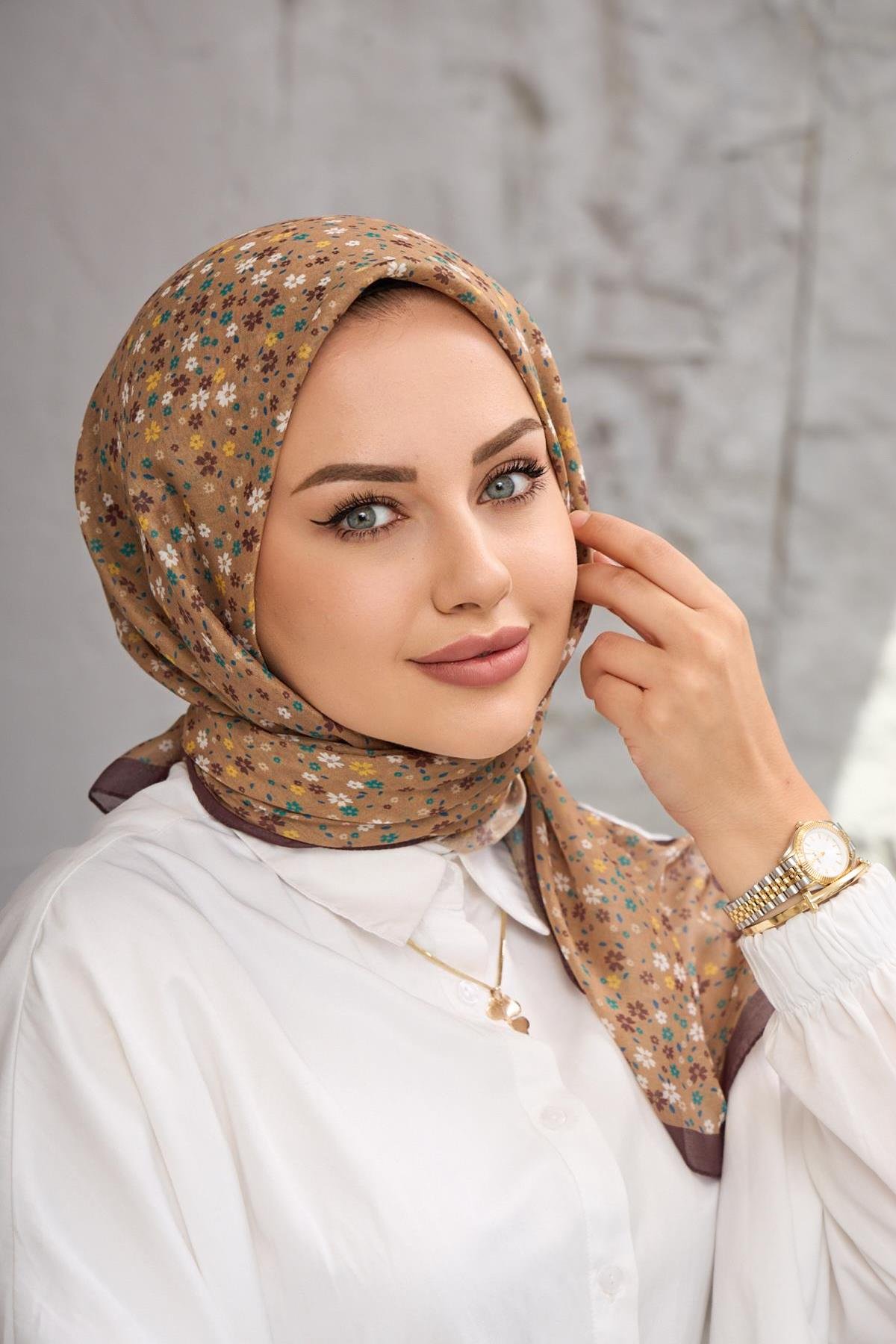 Kahverengi Çicek Dijital Soft Eşarp 