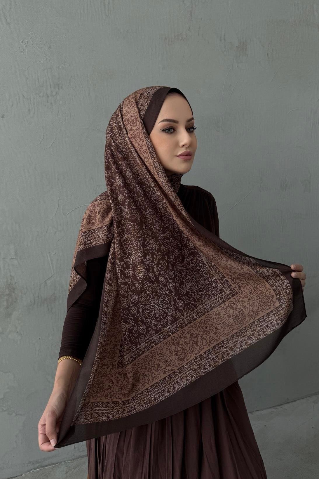 Kahverengi Maaren Koza %100 Pamuk Şal