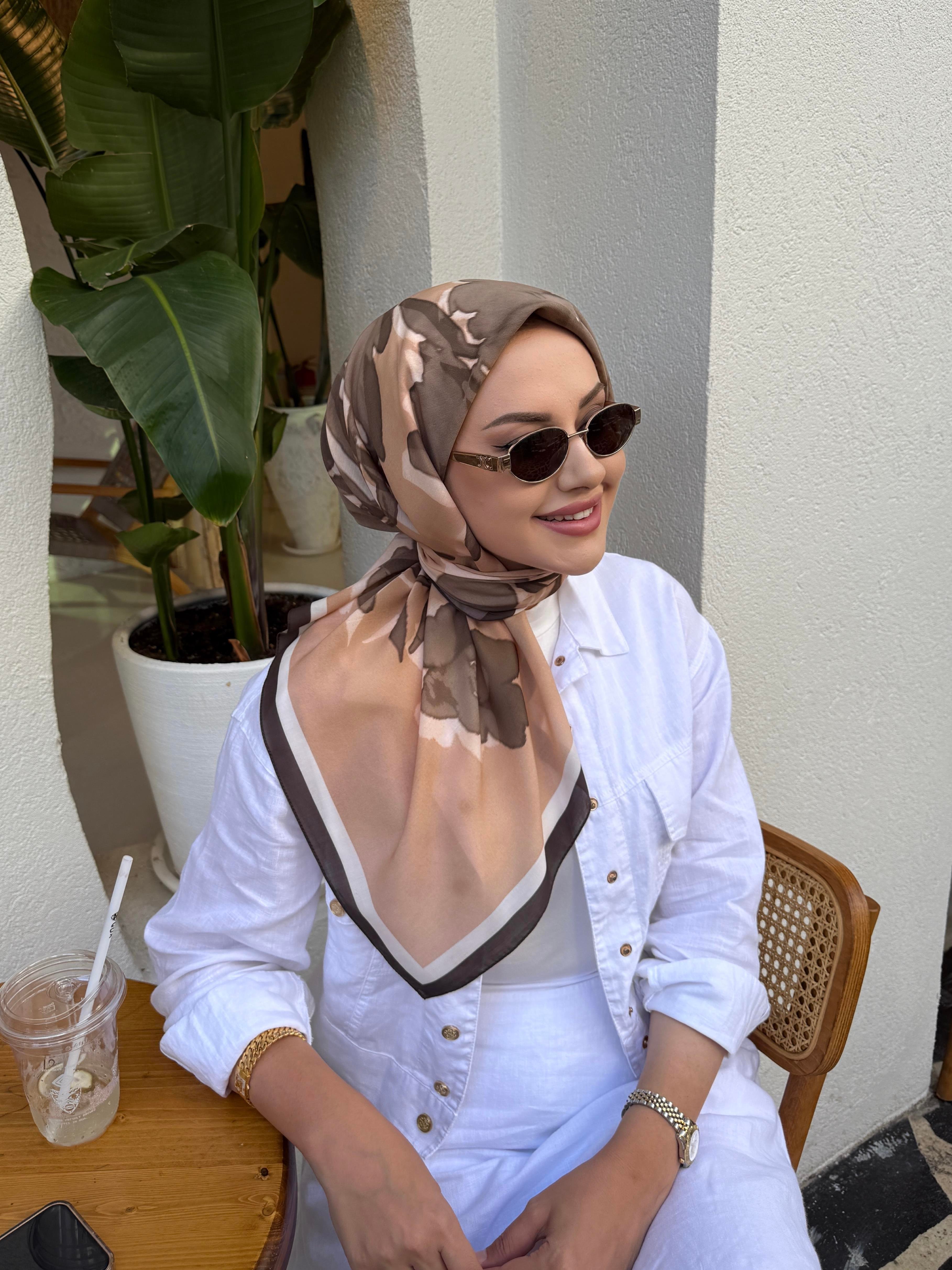 Kahverengi Rahven Modal İpek Eşarp