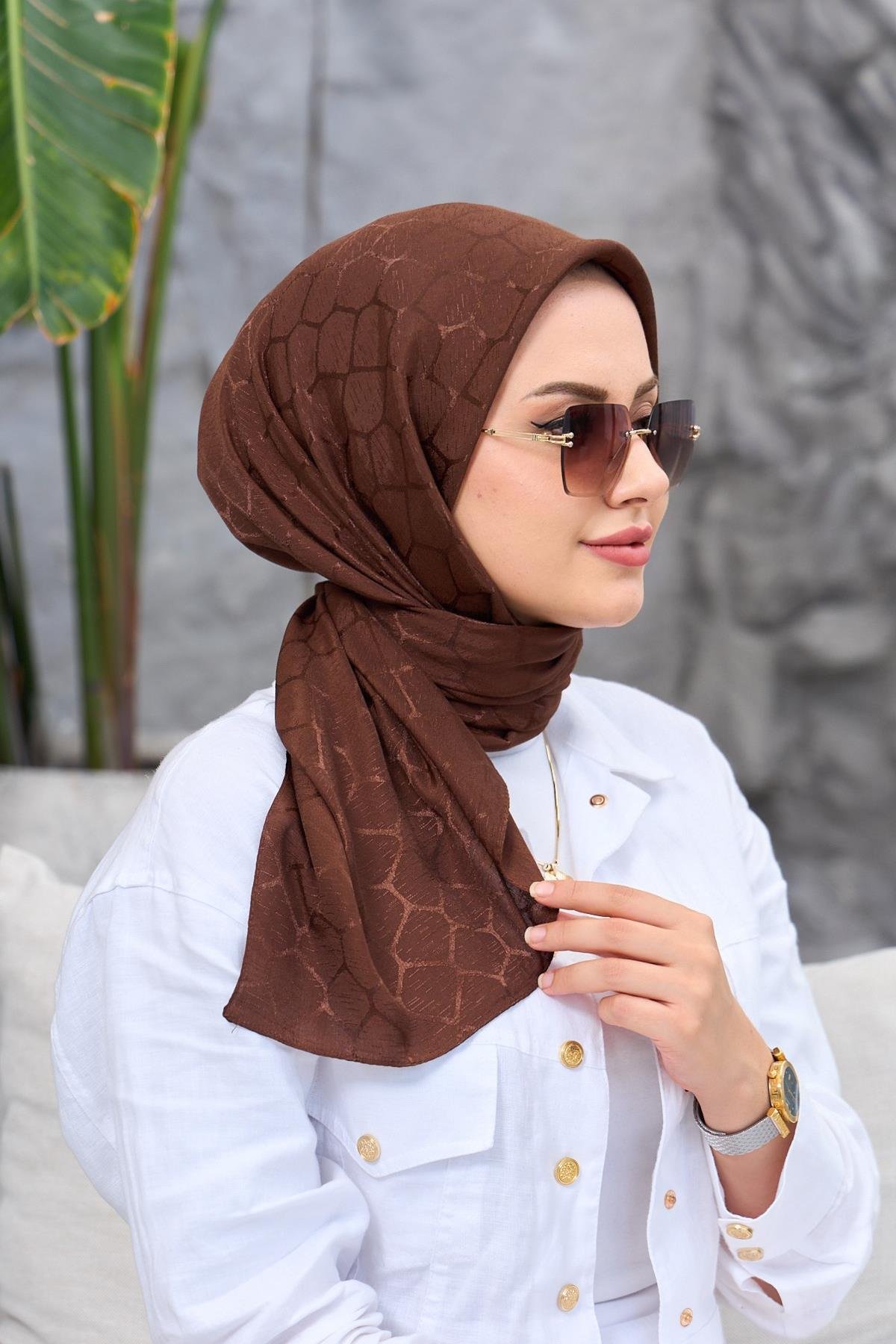 Kahverengi Taş Desen İpeksi Jakar Eşarp 