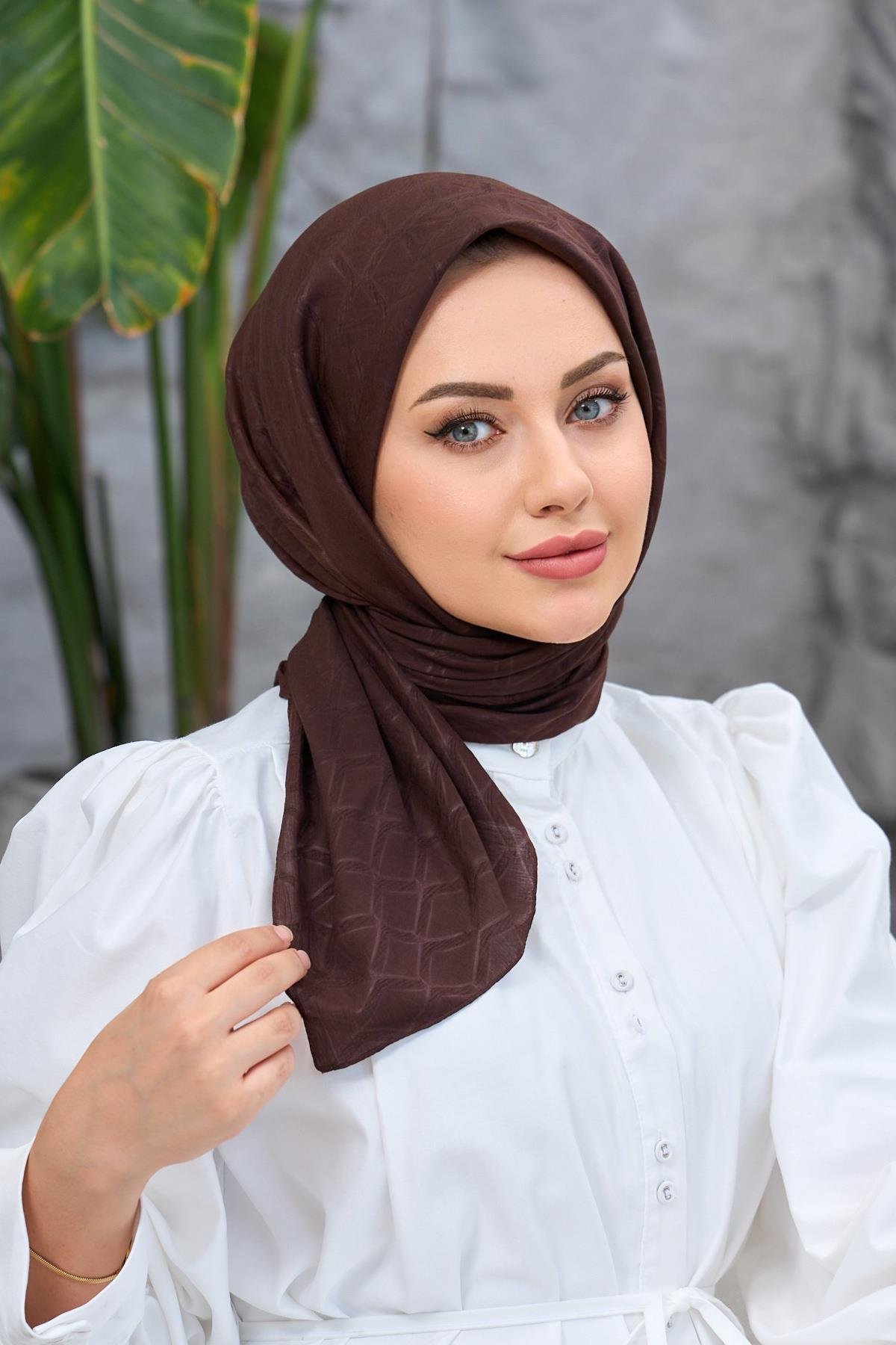 Koyu Kahve Bambu Jakar Eşarp