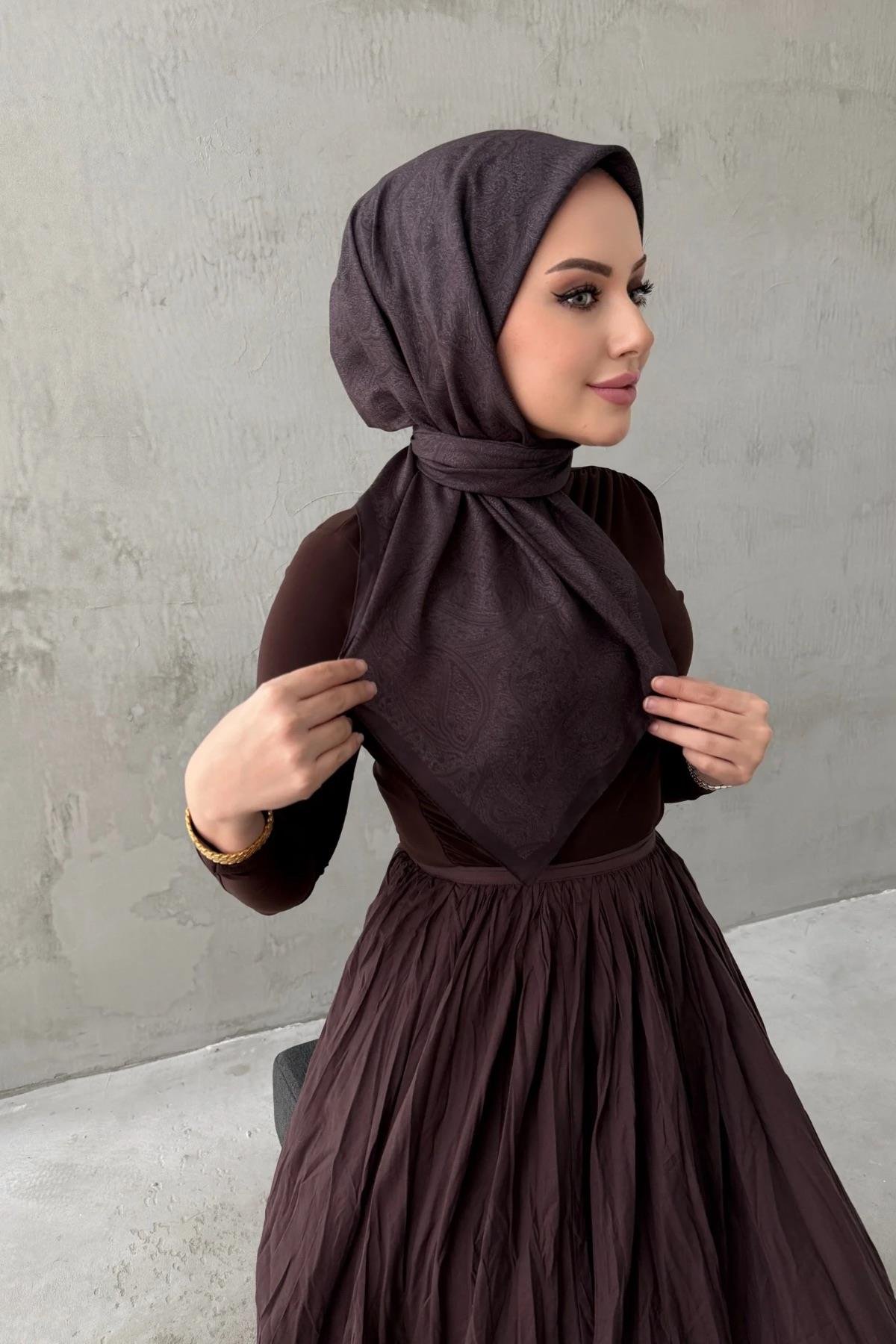 Koyu Kahverengi Neva Bohem Modal İpek Eşarp