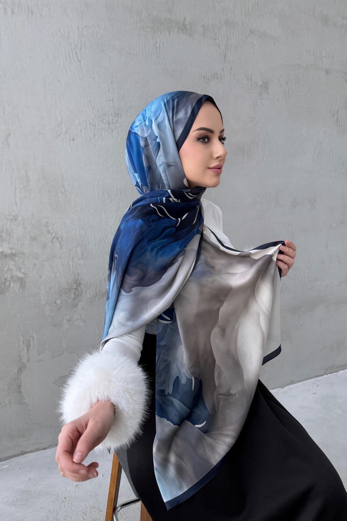 Lacivert Eftelya Kumlu İpek Şal 