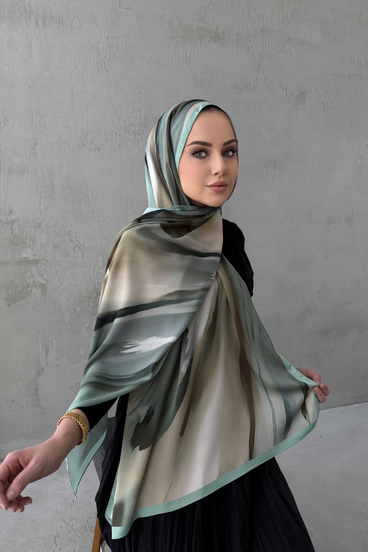 Su Yeşili Berçem Kumlu İpek Şal 