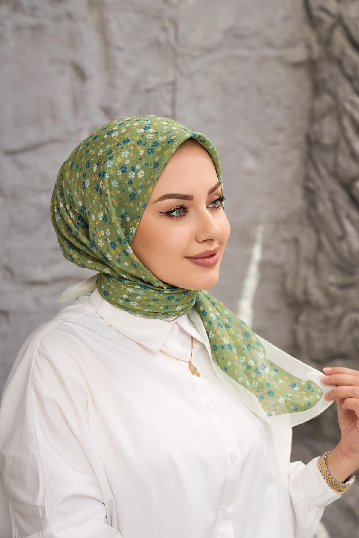 Yeşil Çicek Dijital Soft Eşarp 