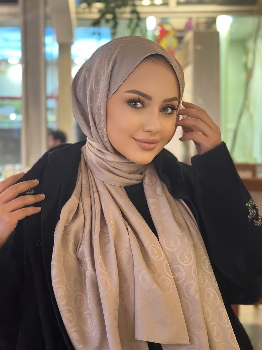 Ysl desen jakar sal bej