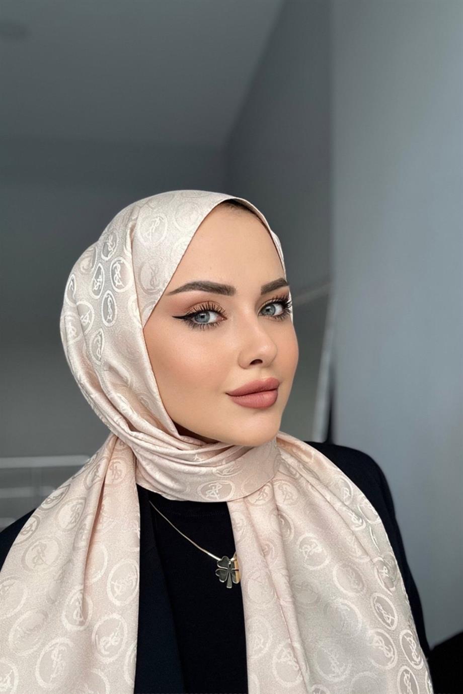 Ysl desen jakar sal karamel