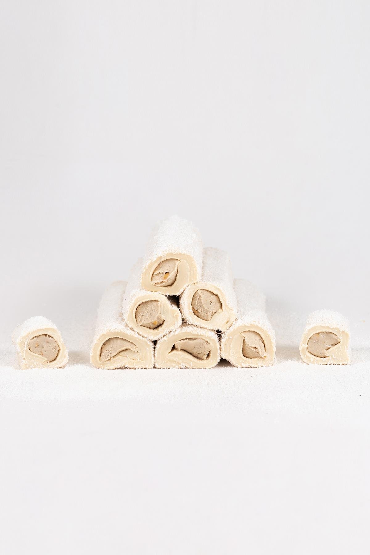 Hindistan Cevizli Vanilyalı Fındıklı Krema Dolgulu Sarma Lokum 1 Kg