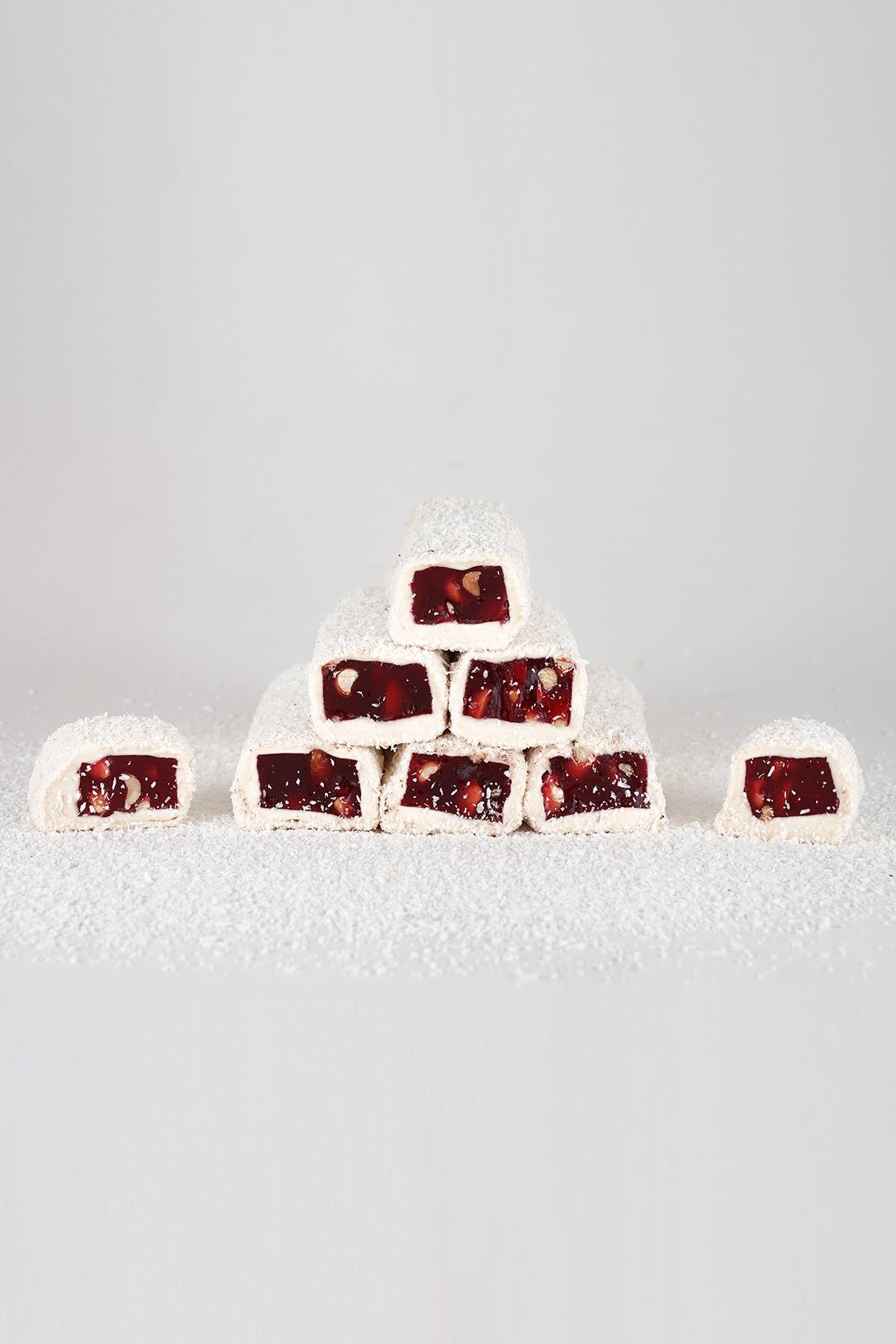 Hindistan Cevizli Vanilyalı Narlı Yer Fıstıklı Sarma Lokum 1 Kg