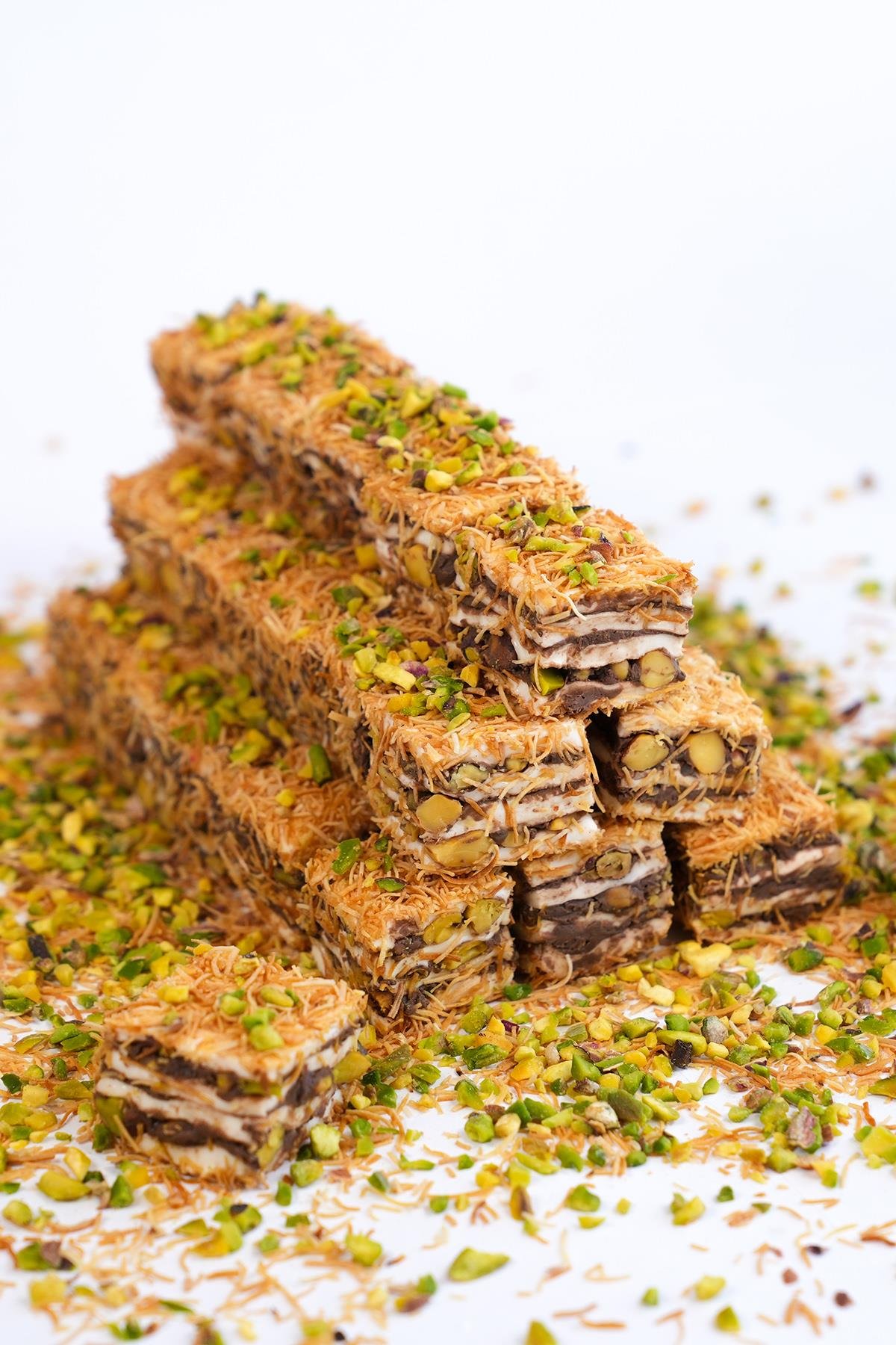 Kadayıflı Antep Fıstıklı Çikolatalı Baklava Lokum 500 Gr