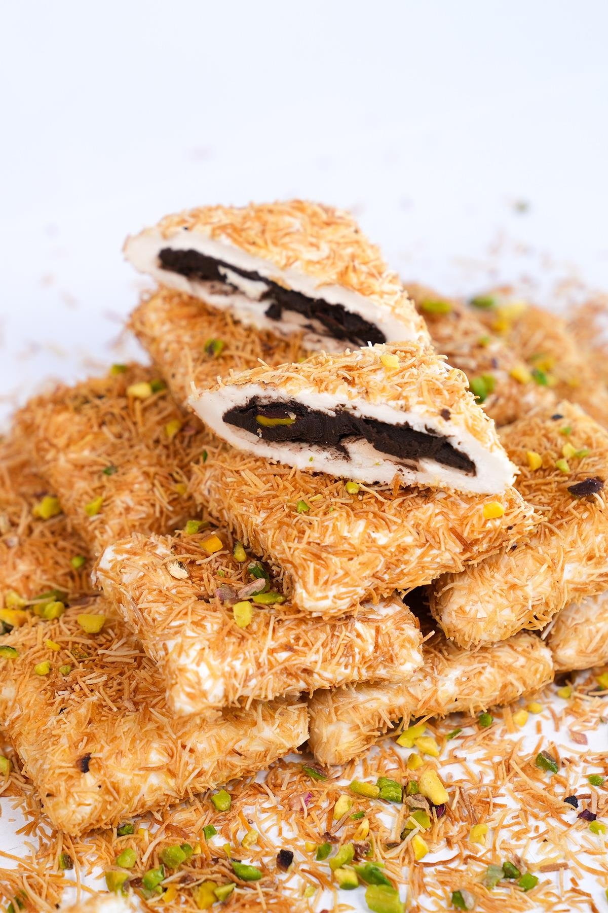 Kadayıflı Antep Fıstıklı Çikolatalı Bohça Lokum 1 Kg