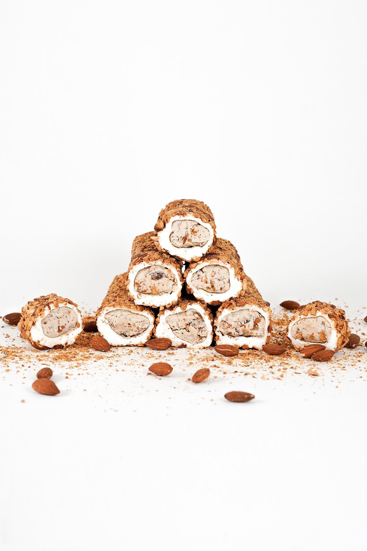 Mega Bademli Vanilyalı Badem Krema Dolgulu Sarma Lokum 1 Kg