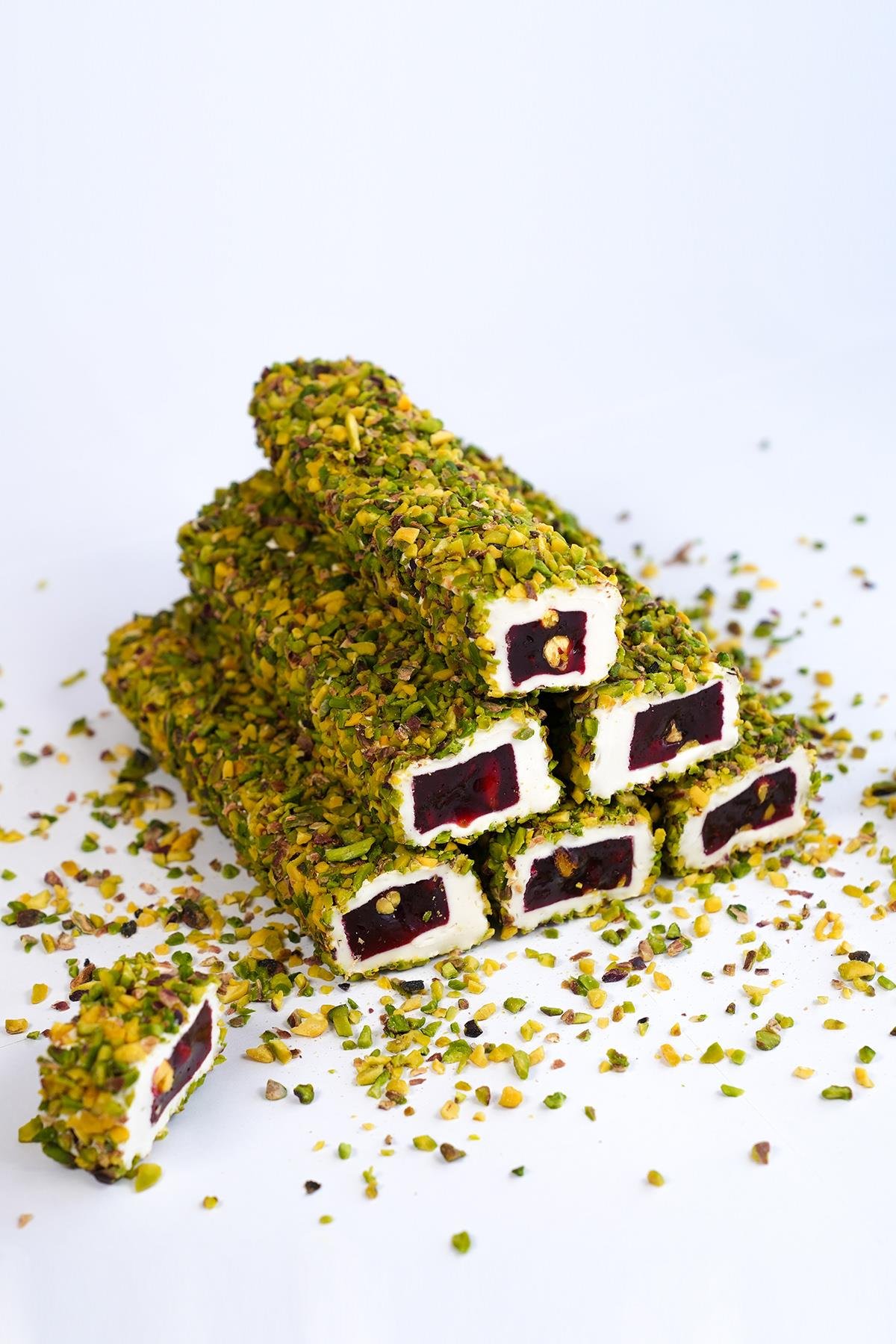 Pirinç Antep Fıstıklı Vanilyalı Narlı Antep Fıstıklı Sarma Lokum 500 Gr