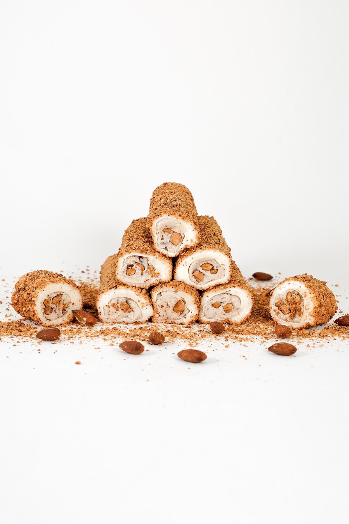 Toz Bademli Vanilyalı Badem Krema Dolgulu Sarma Lokum 1 Kg