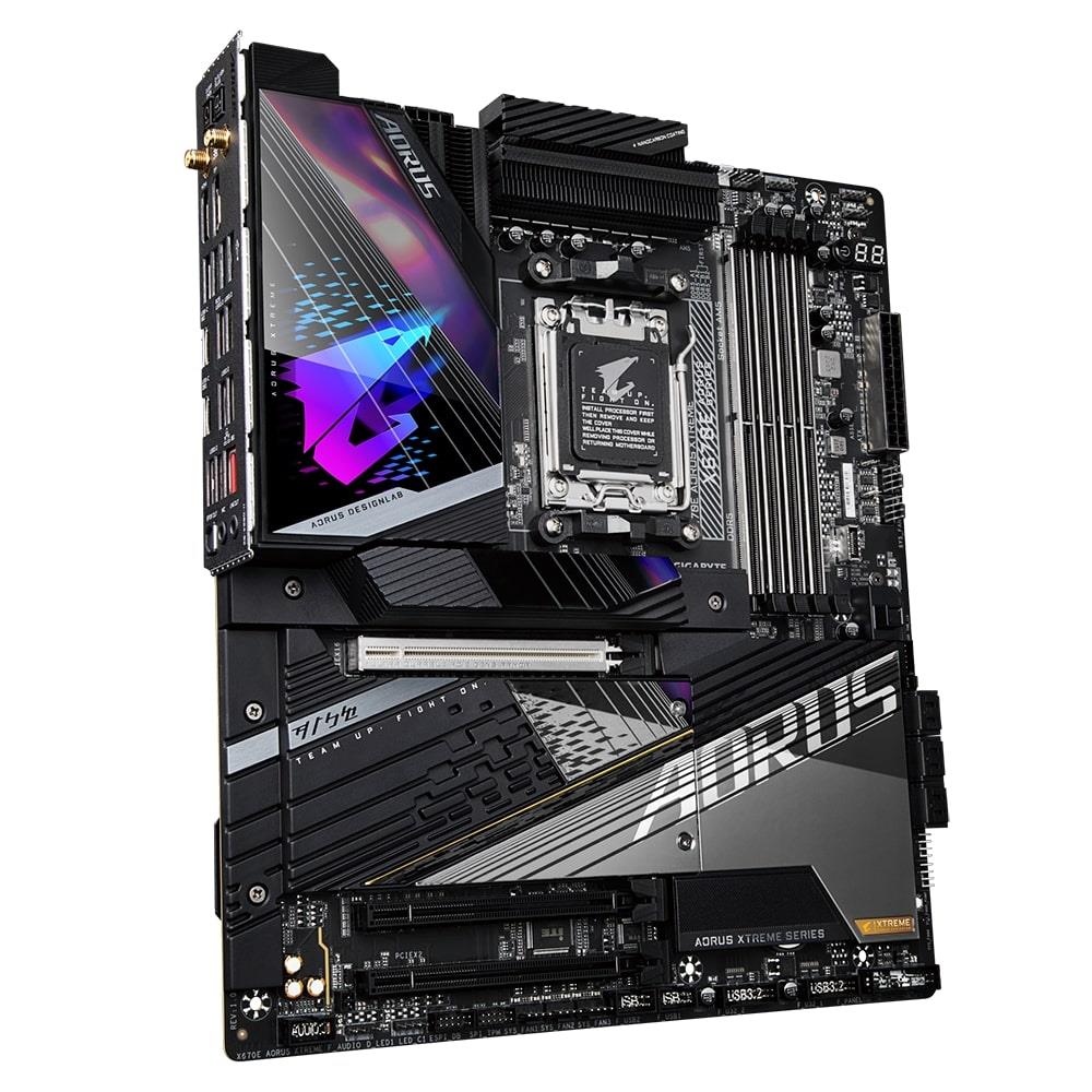 GIGABYTE ANAKART AMD AM5 E-ATX X670E AORUS XTREME
