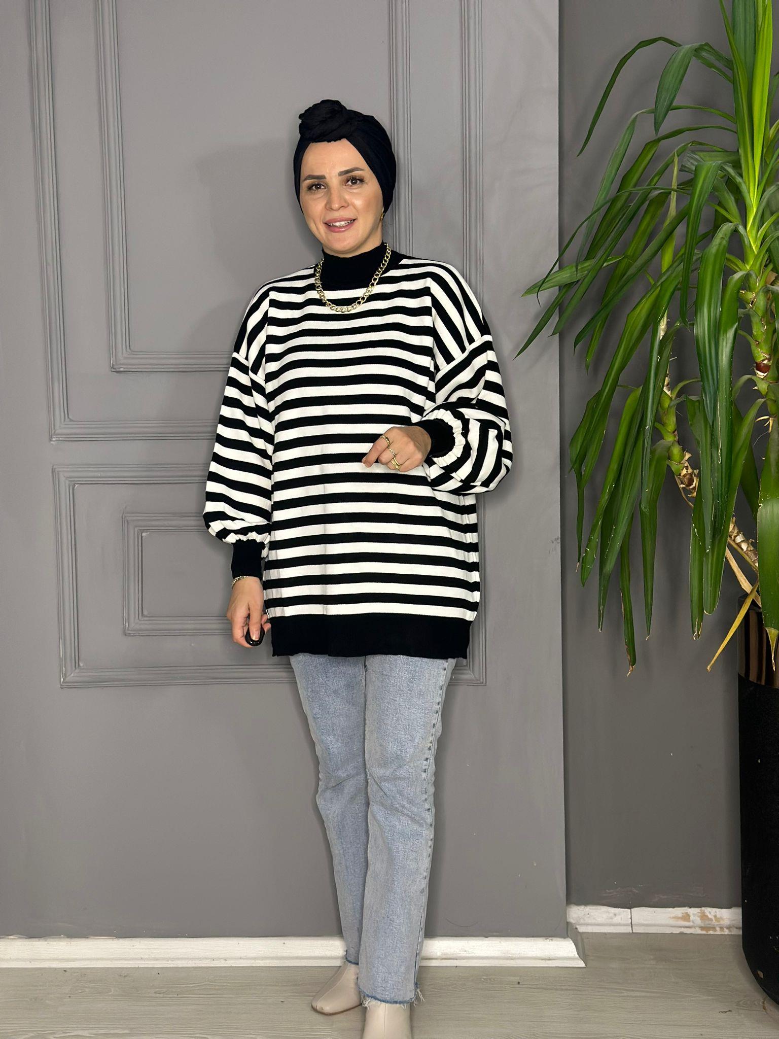 10076 İNDİRİMLİ TEK ÇİZGİ TRİKO SİYAH