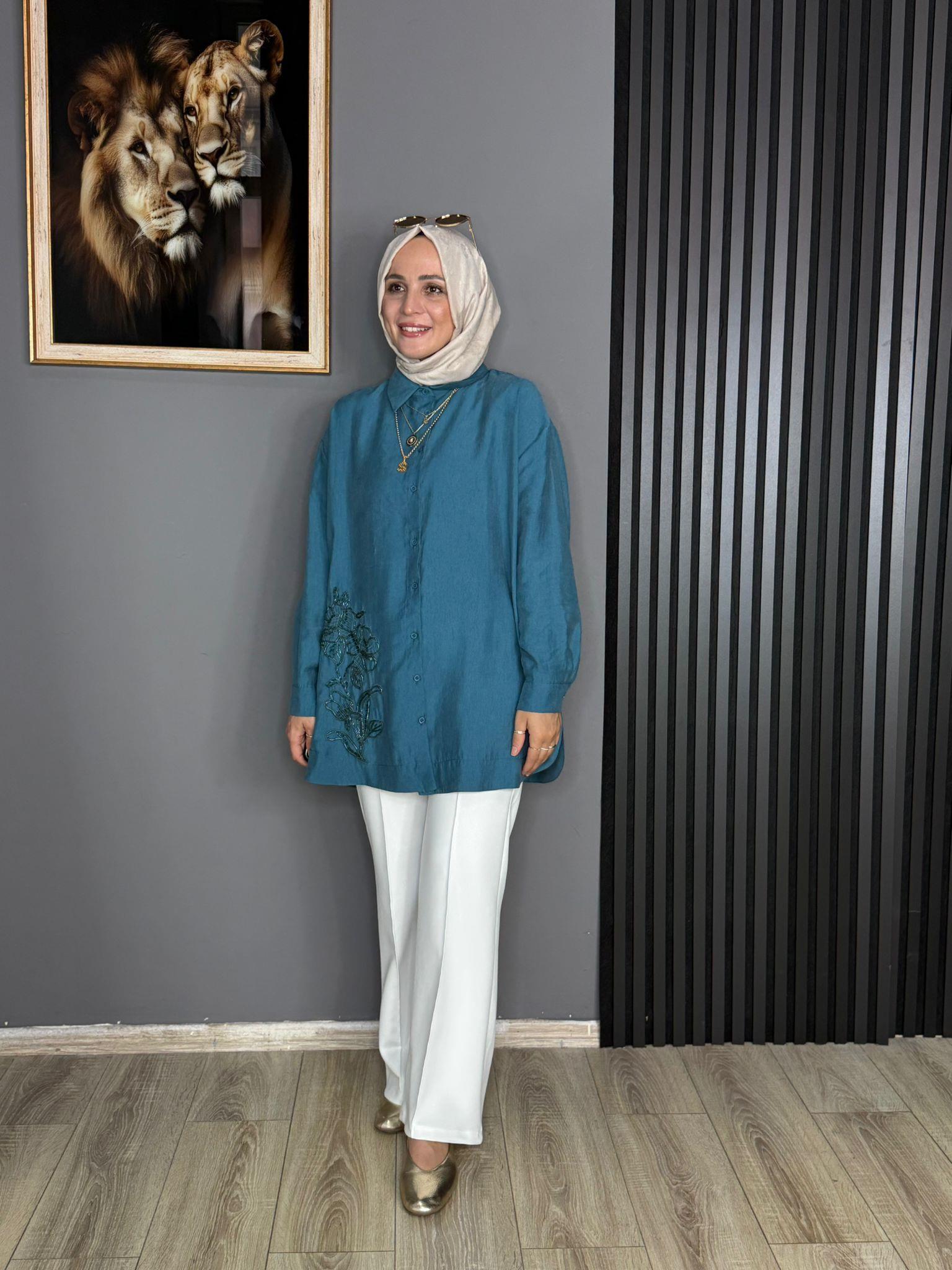 10793 İŞLEMELİ GÖMLEK İNDİGO 
