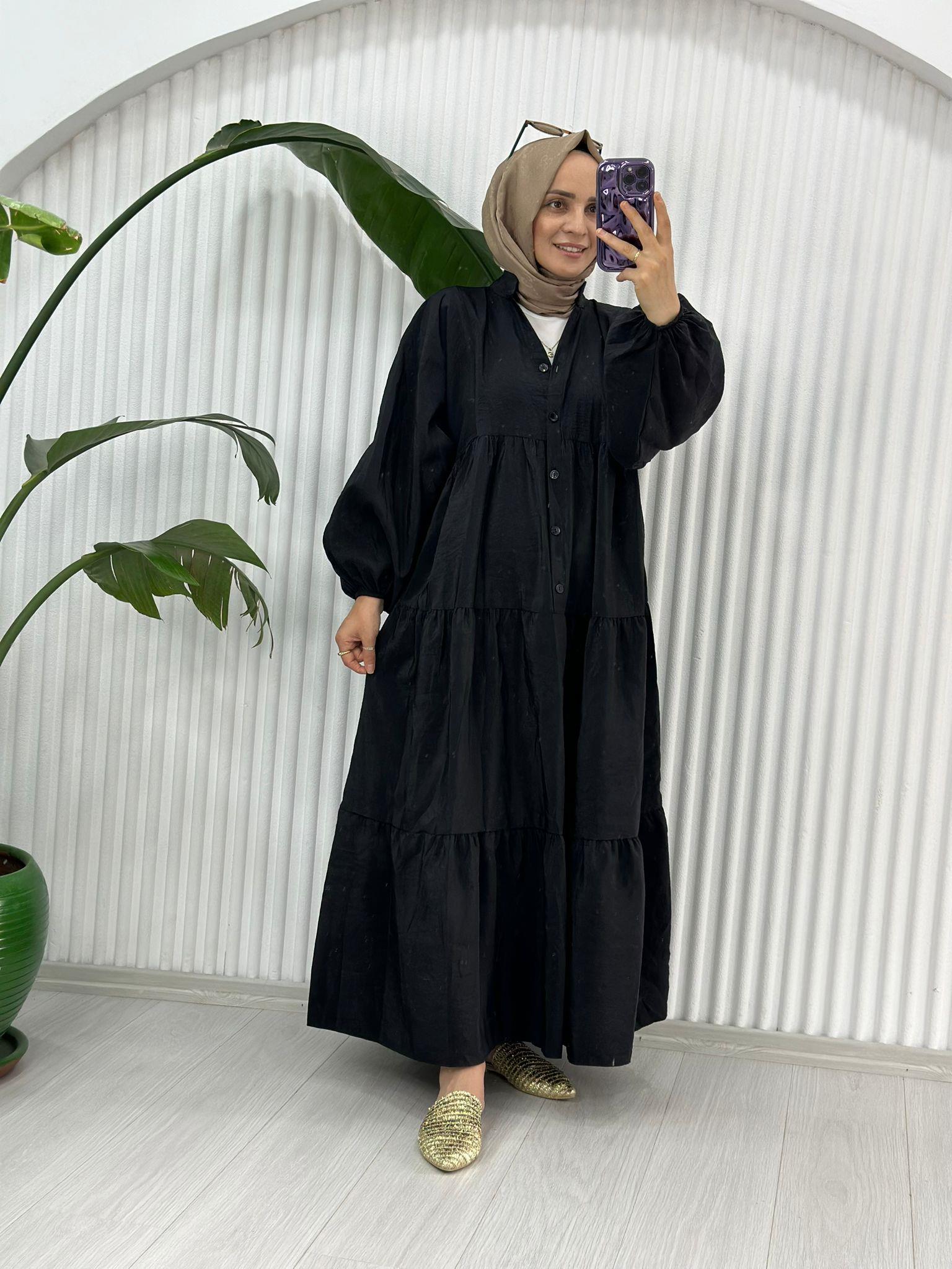 1551 DÜĞMELİ ELBİSE SİYAH 1