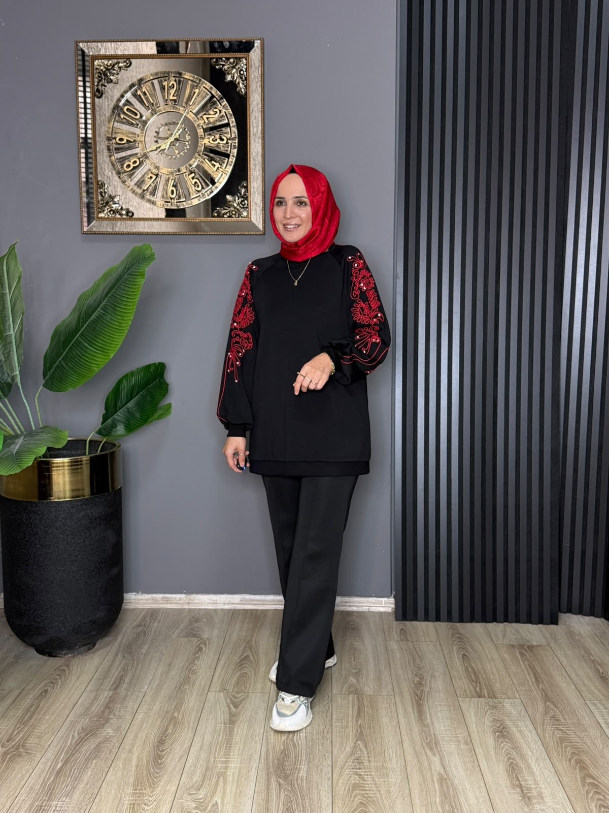170390 NAKIŞLI TUNİK SİYAH 