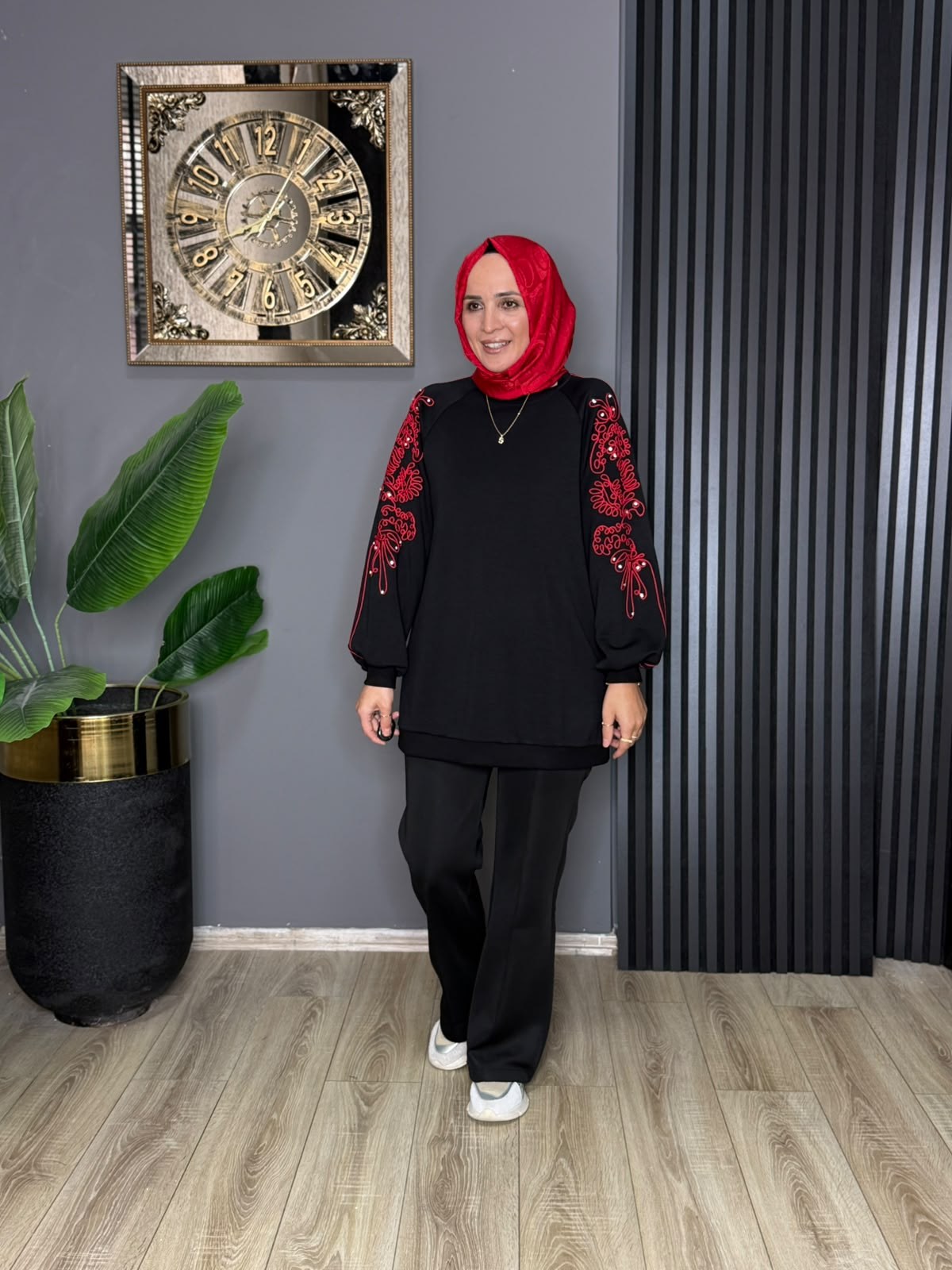 170390 NAKIŞLI TUNİK SİYAH 