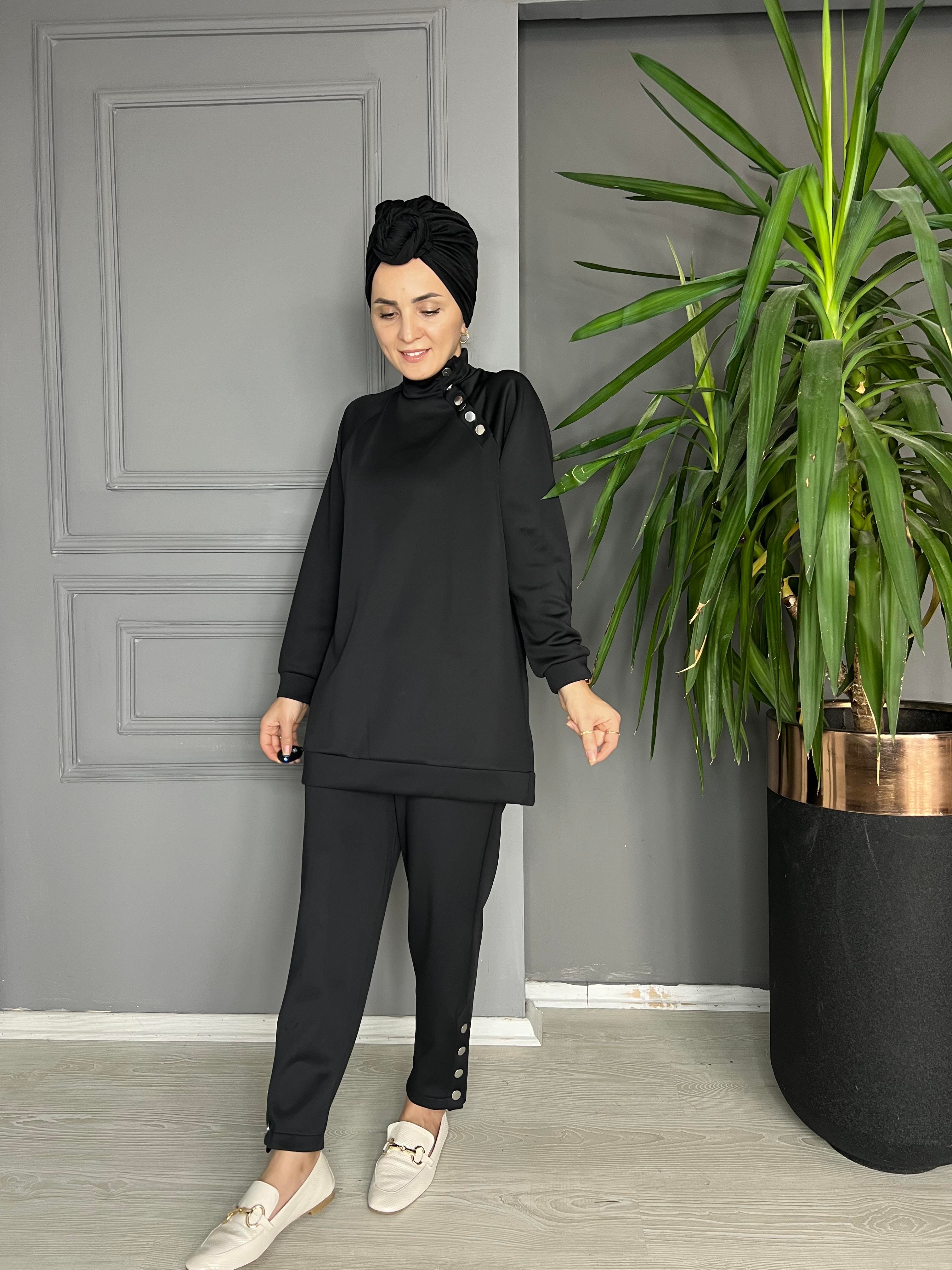 22166  YAKA DETAYI ÇITÇITLI TAKIM SİYAH L-XL