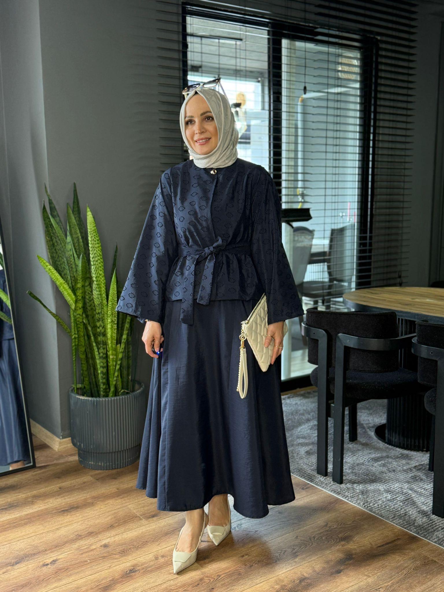 22848 KABARTMA TAKIM LACİVERT 